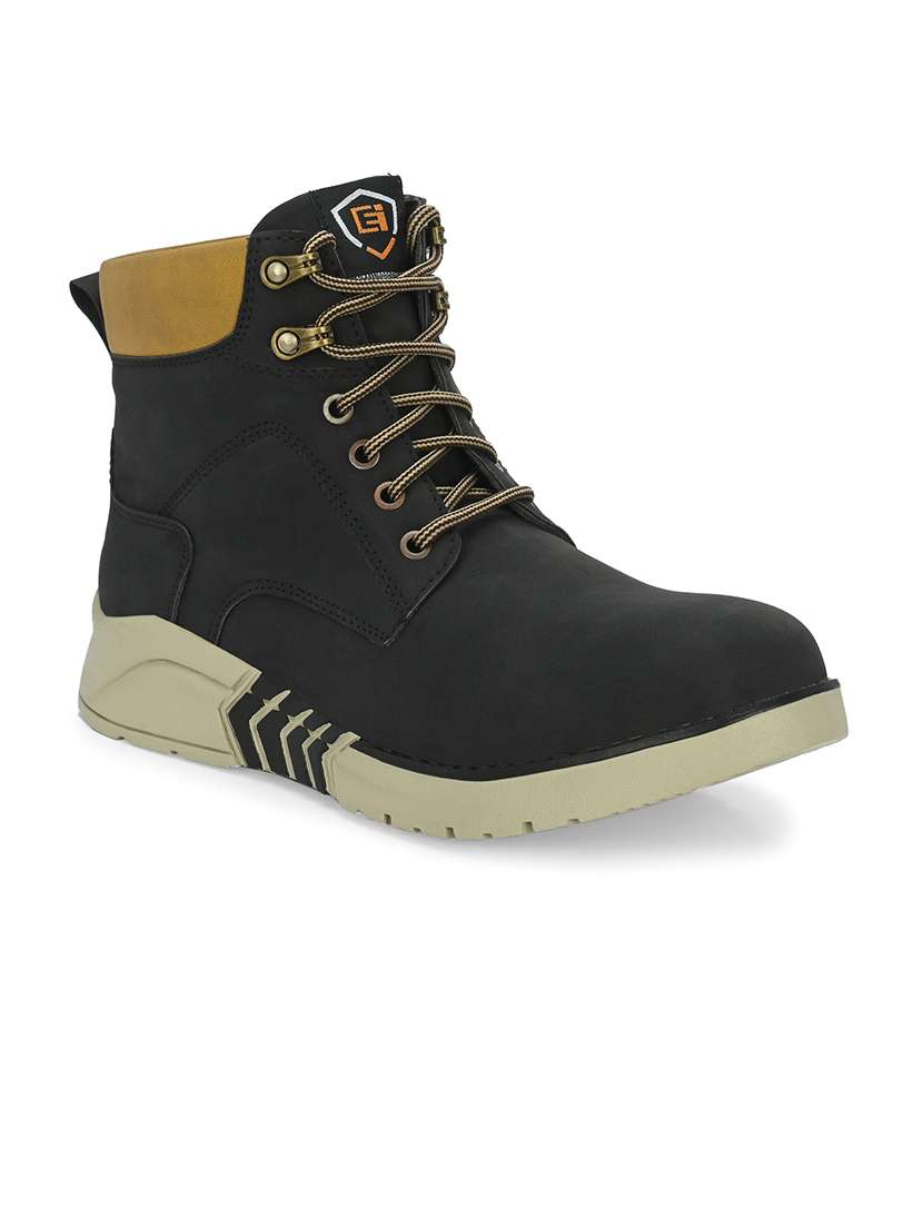 men black hiking boots 