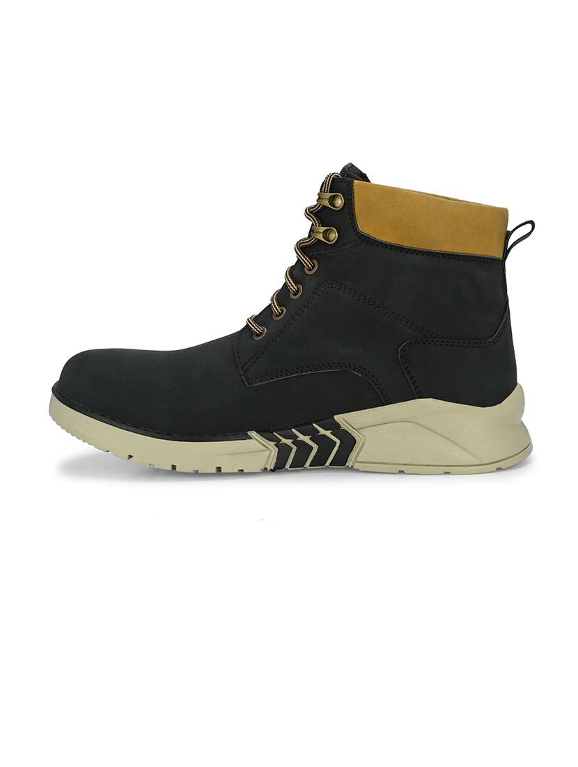 men black hiking boots  - 21359356 -  Standard Image - 3