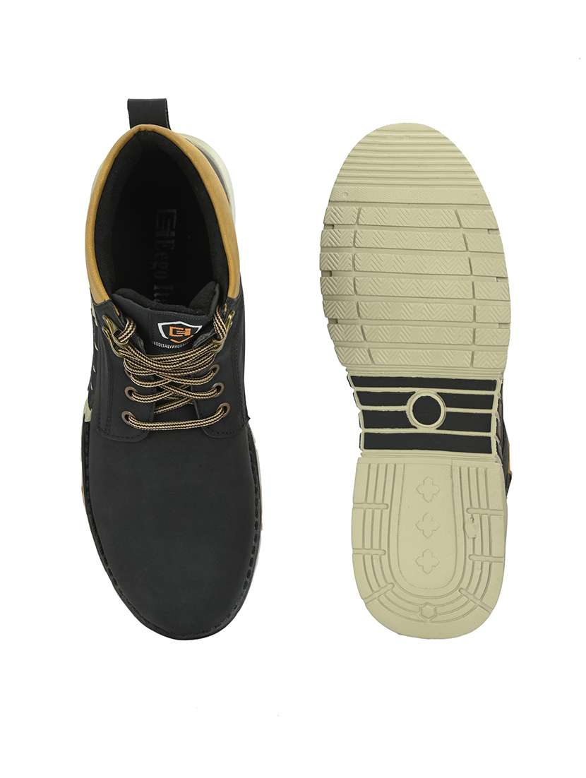 men black hiking boots  - 21359356 -  Standard Image - 5