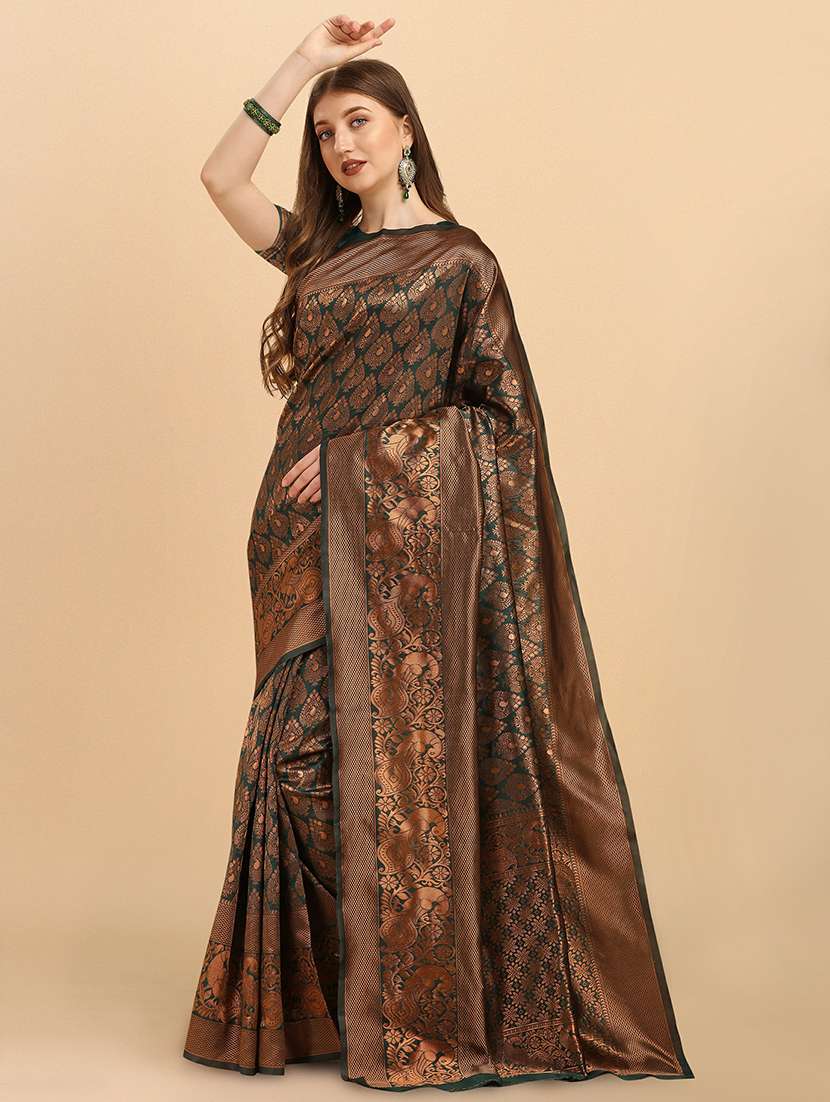 green jacquard banarasi saree with blouse - 21360717 - Zoom Image - 0