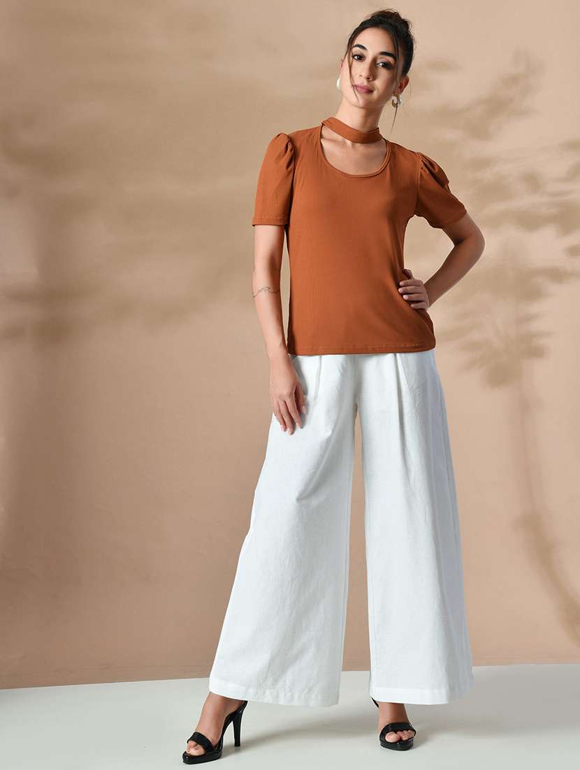 women solid chocker neck straight top - 21364505 - Standard Image - 5
