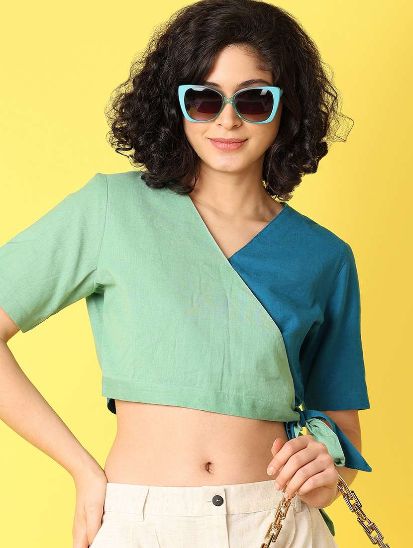 women green color block crop top - 21366129 -  Standard Image - 3