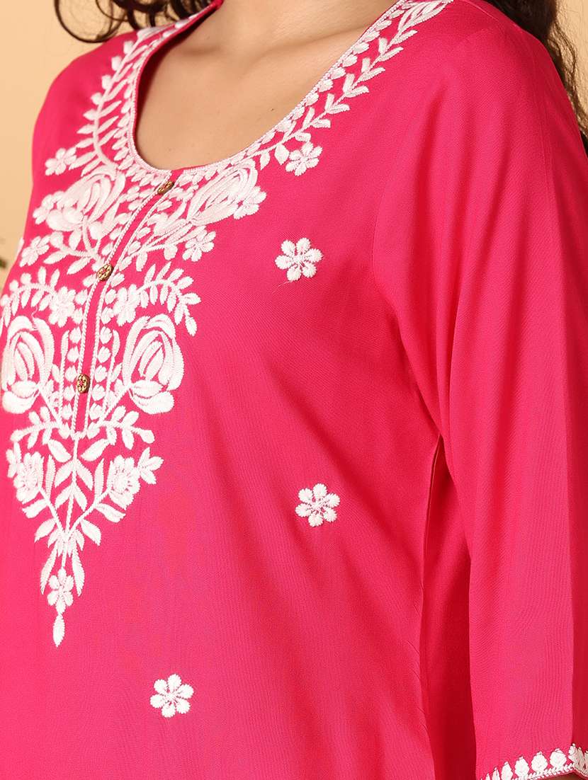 women fuchsia chikankari a-line kurta - 21368289 -  Standard Image - 5