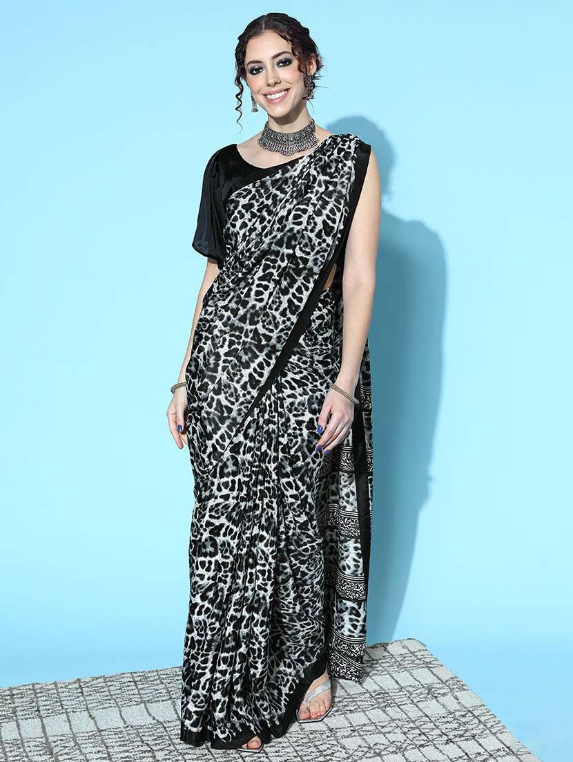 women printed saree with blouse