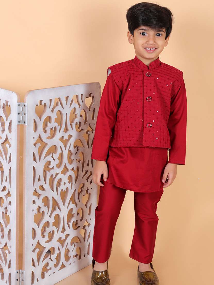 boys mandarin neck sequined kurta pyjama set with nehri jacket