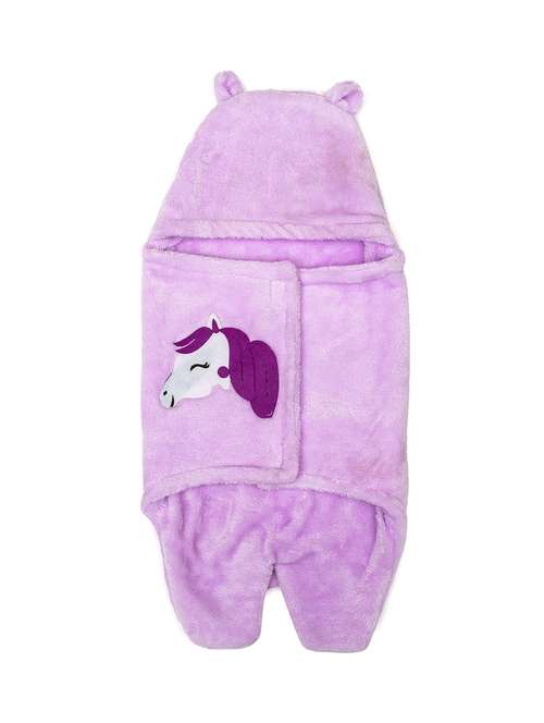 newborn baby swaddle blanket - 21370548 -  Standard Image - 0