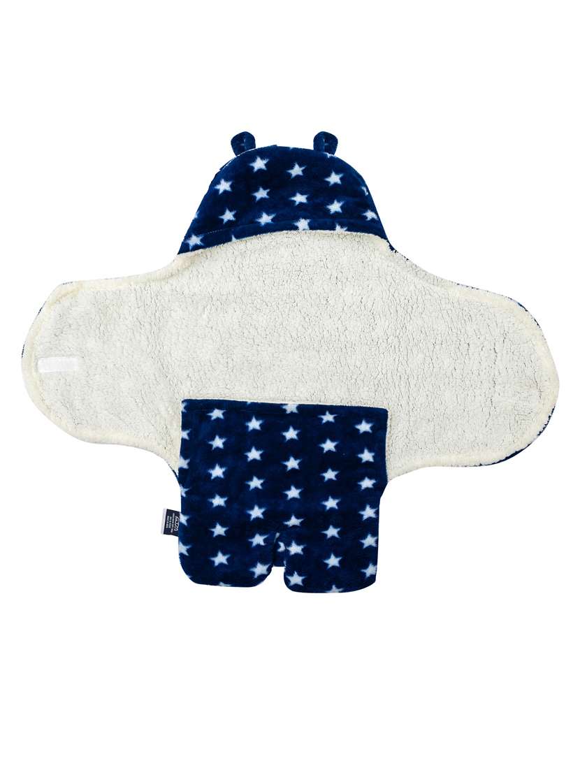 newborn baby swaddle blanket - 21370603 -  Standard Image - 3