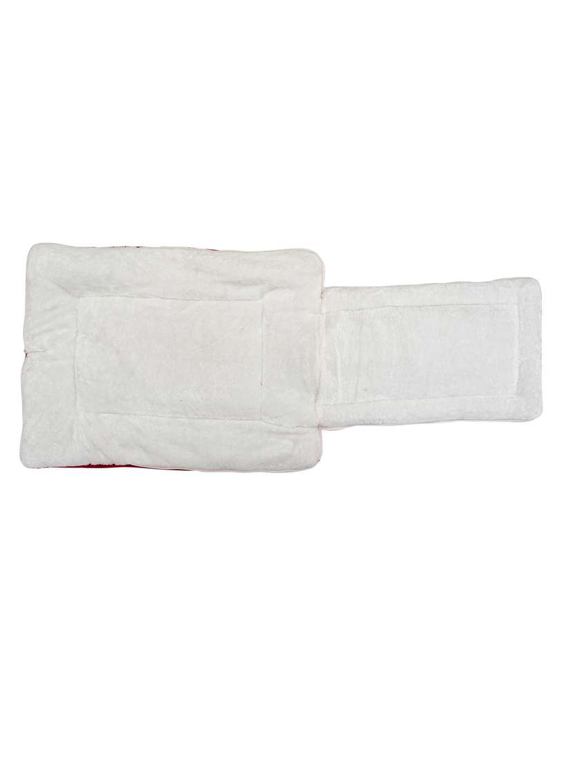 newborn baby swaddle blanket - 21370618 -  Standard Image - 3