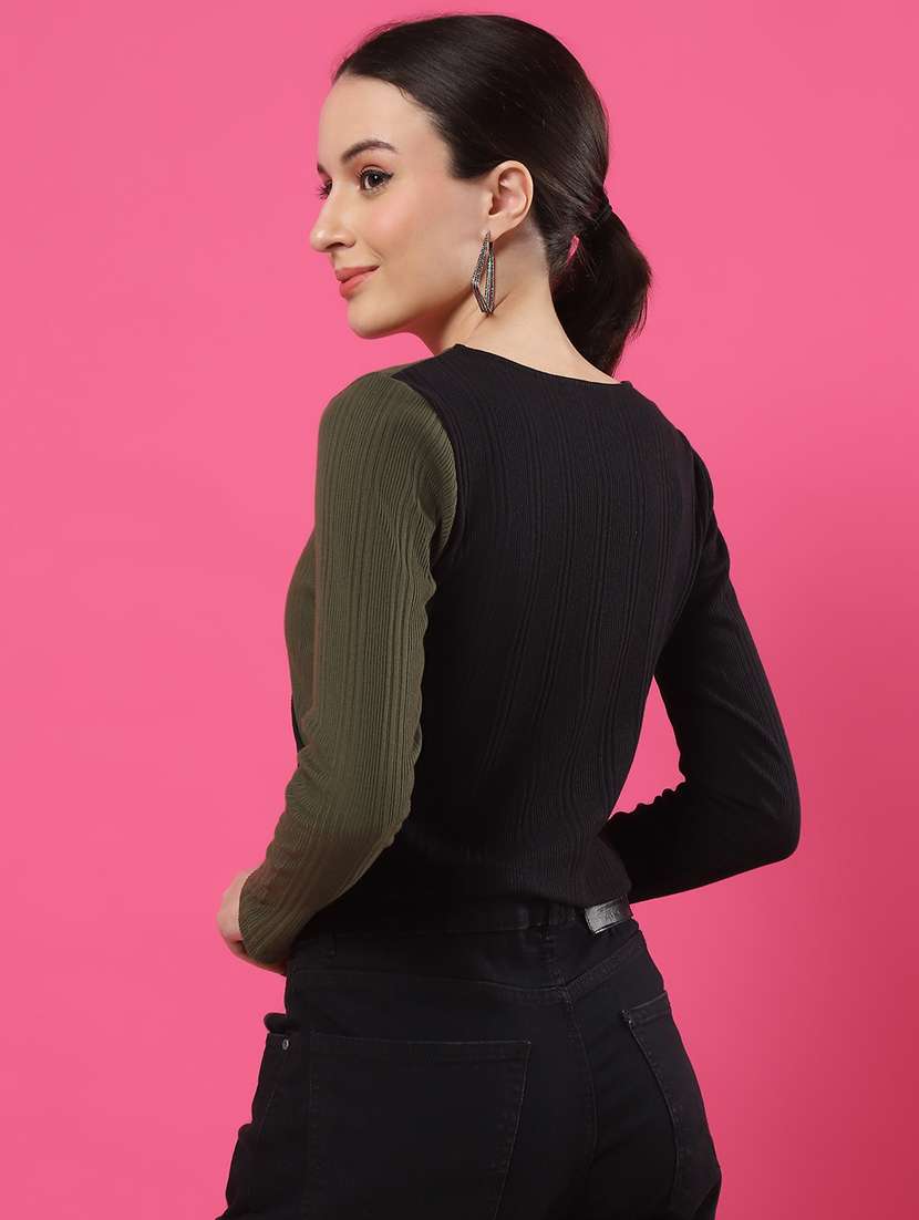 women color blocked long sleeves crop top - 21370931 -  Standard Image - 3