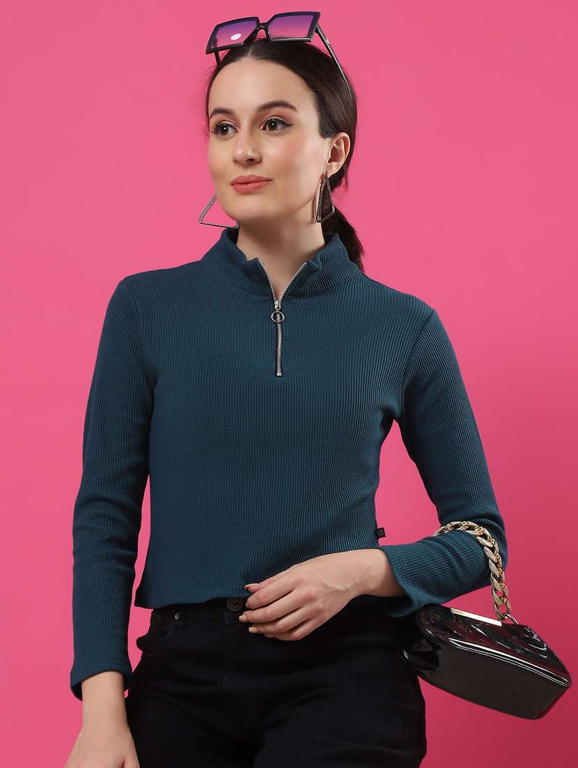 women solid mock neck long sleeves crop top