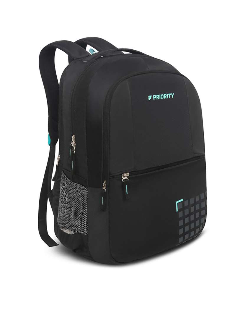 black back pack - 21371678 -  Standard Image - 3