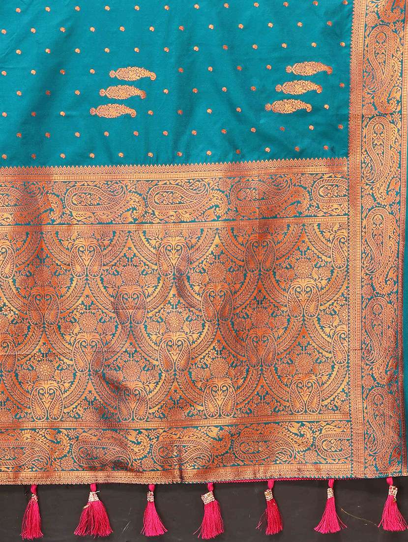 women self design bordered saree with blouse - 21372415 - Standard Image - 3