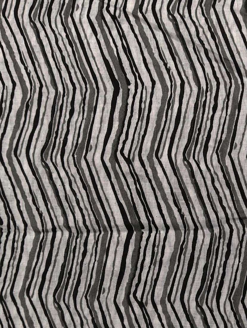 women printed cotton scarf - 21374499 -  Standard Image - 3