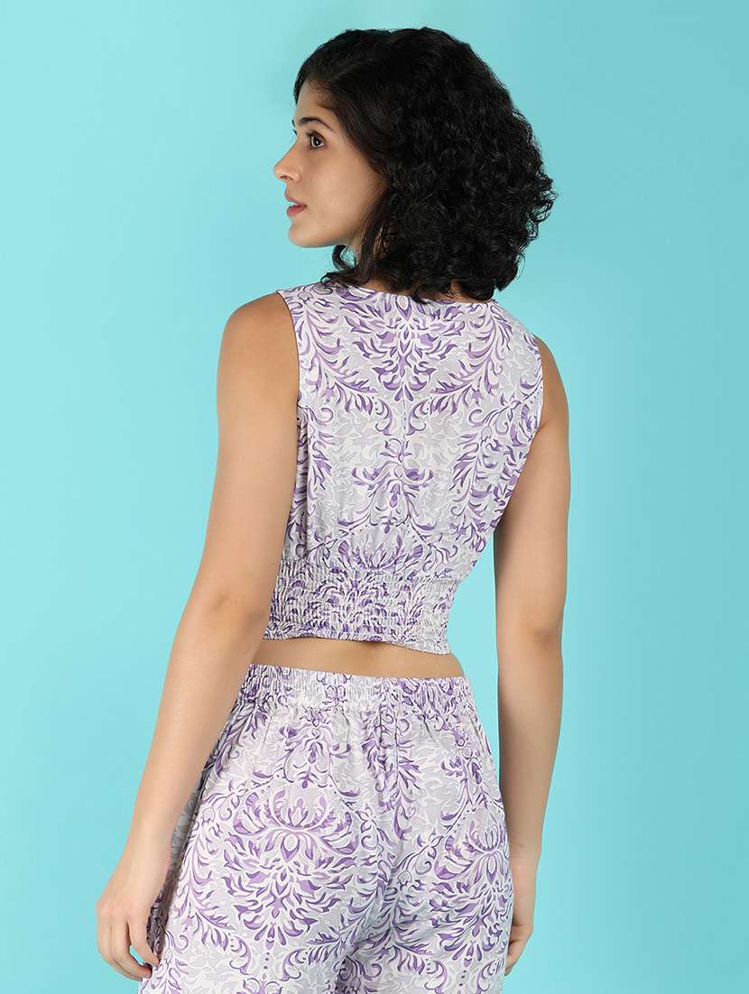 women scoop neck printed crop top - 21374603 -  Standard Image - 3
