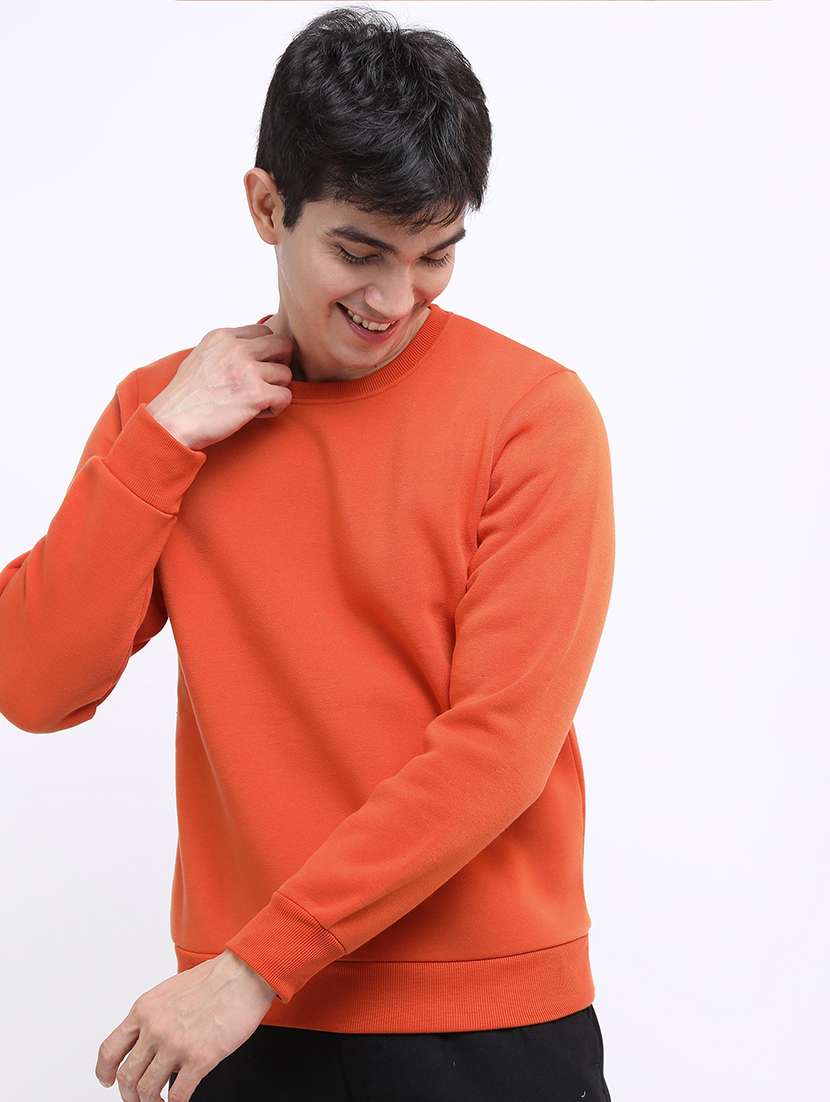 men solid round neck pullover sweatshirt