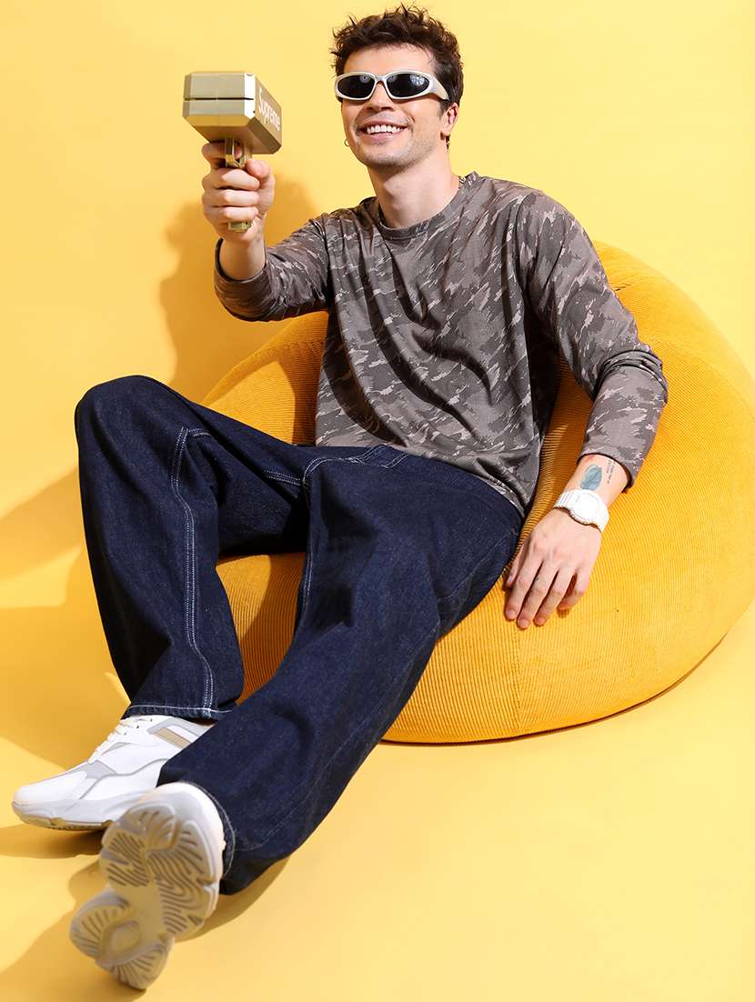 men printed round neck t-shirt - 21375168 -  Standard Image - 3