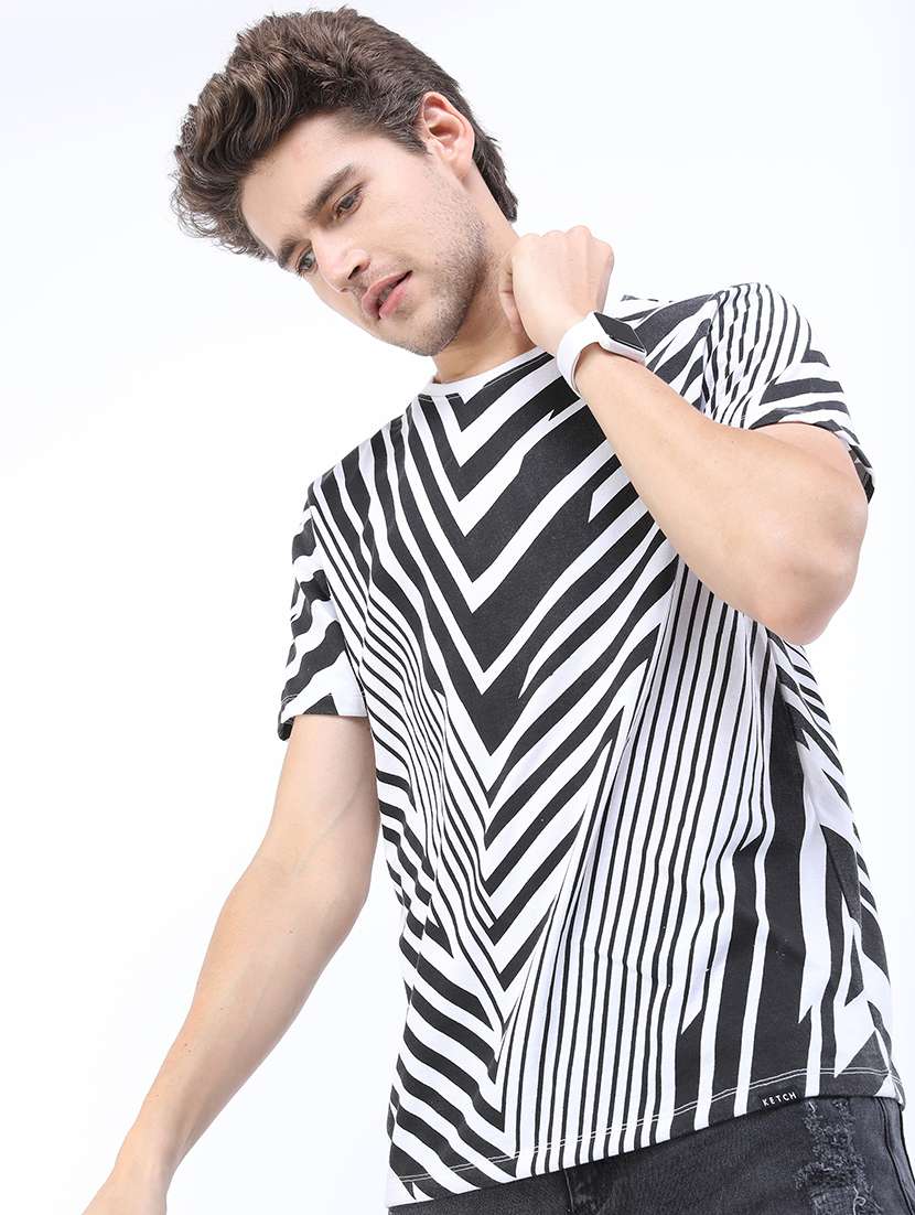 men all over printed t-shirt