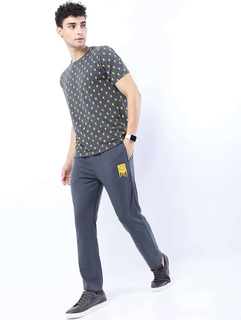 men all over printed t-shirt - 21375365 -  Standard Image - 3