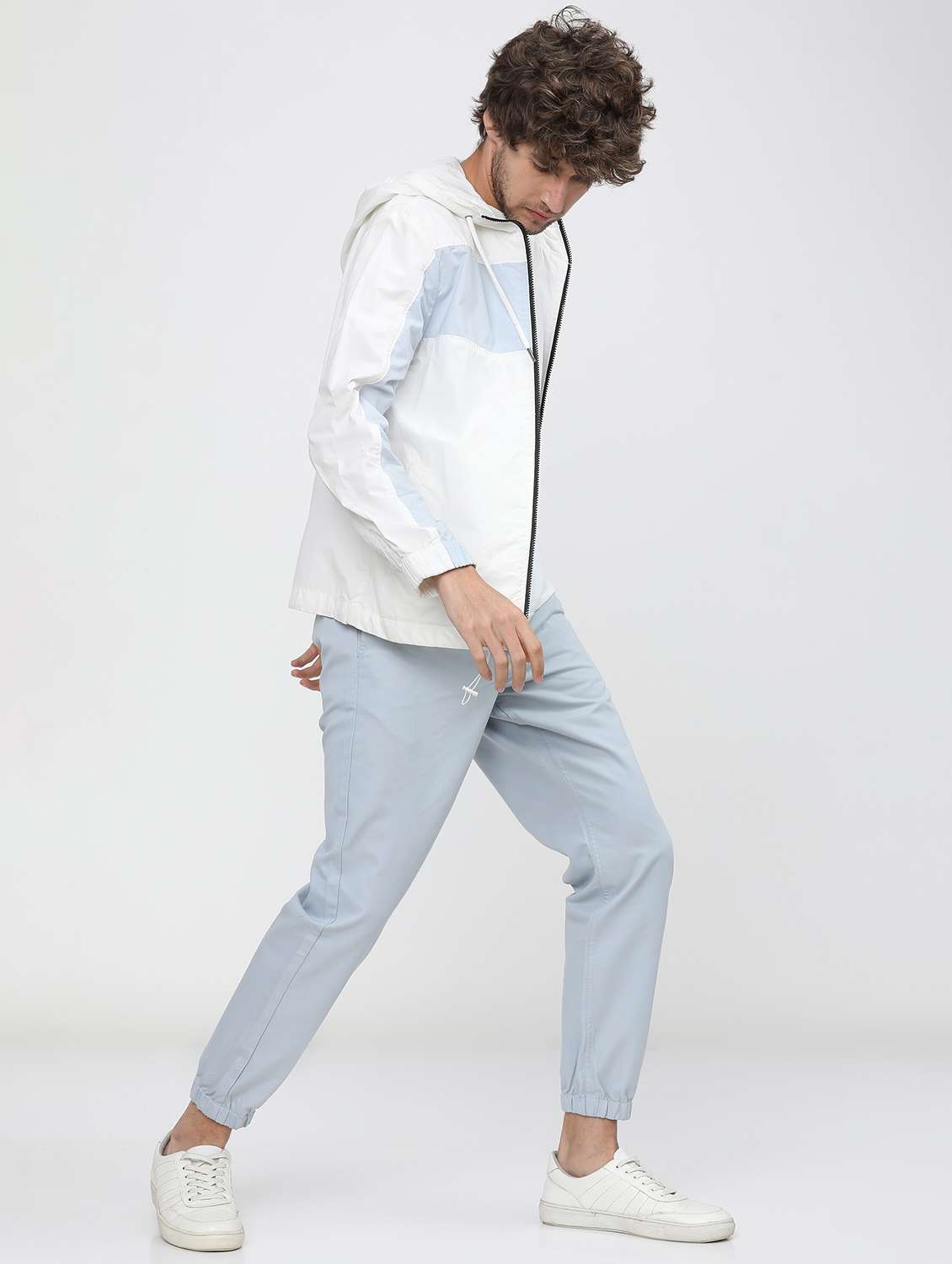 men mid rise solid joggers - 21375662 -  Standard Image - 3
