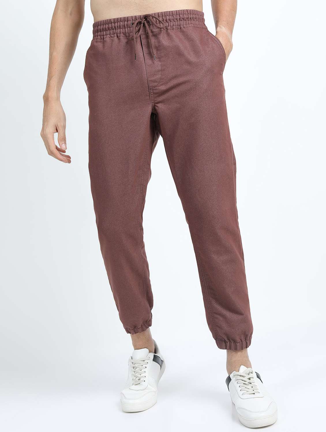 men mid rise solid joggers