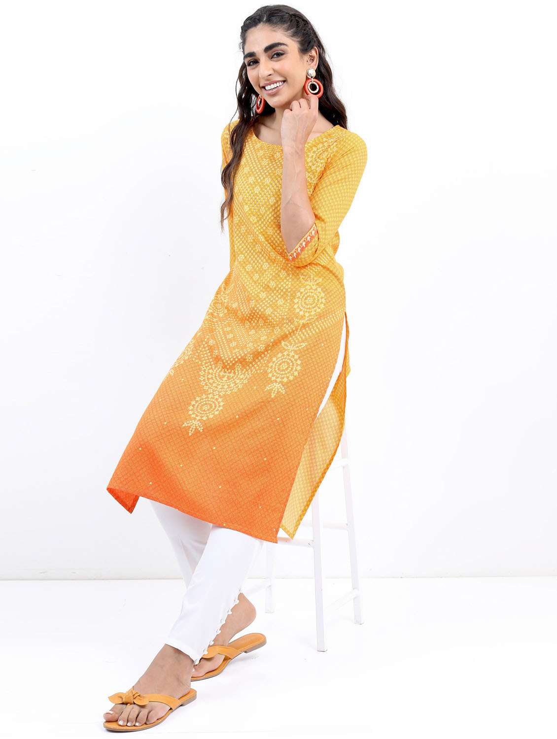 women three quarter sleeve straight kurta - 21376114 -  Standard Image - 3