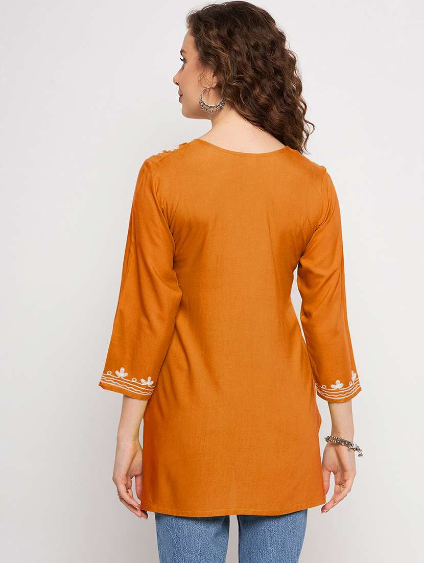 women three quarter sleeve straight kurti - 21376658 -  Standard Image - 3