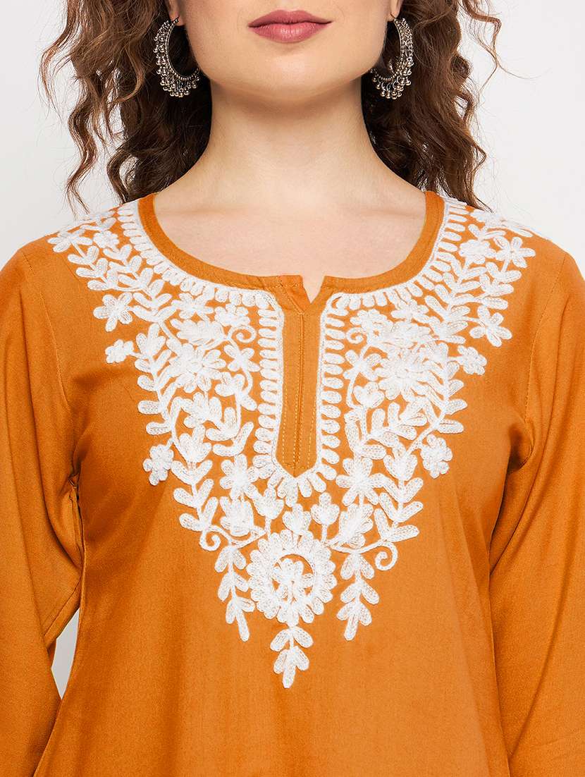 women three quarter sleeve straight kurti - 21376658 -  Standard Image - 5