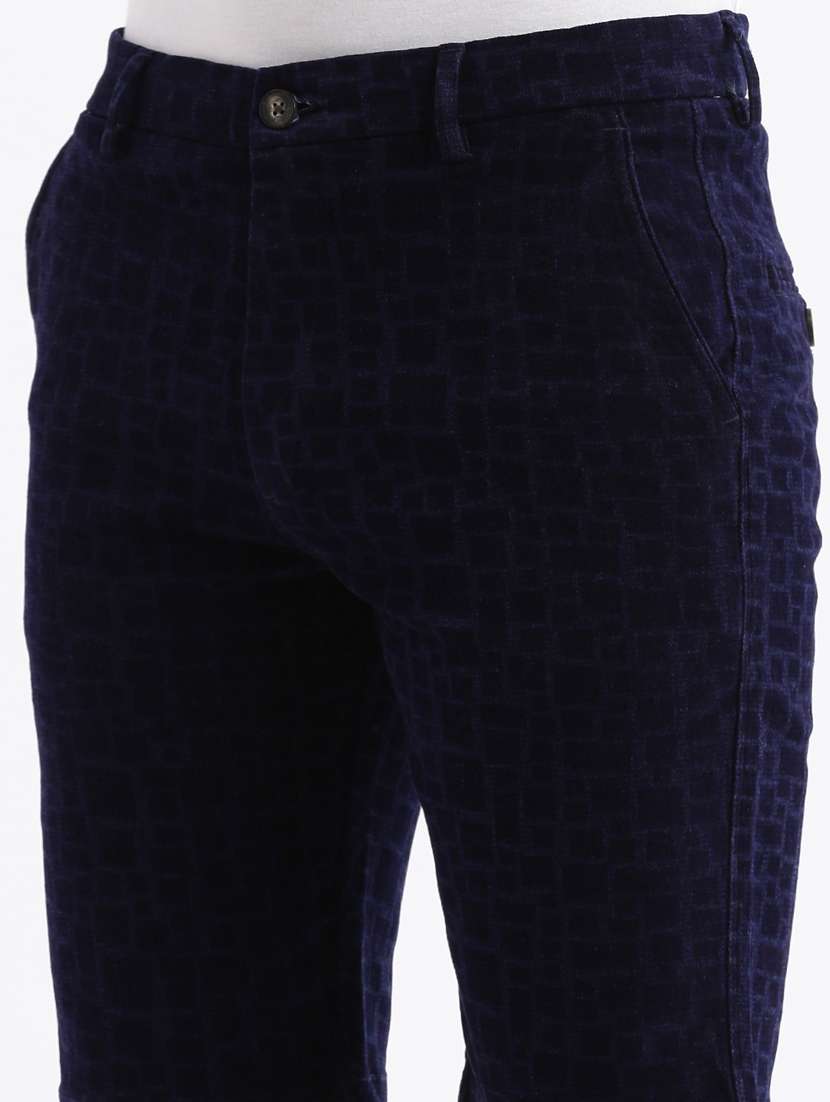 men mid rise printed bermuda shorts - 21376921 -  Standard Image - 5