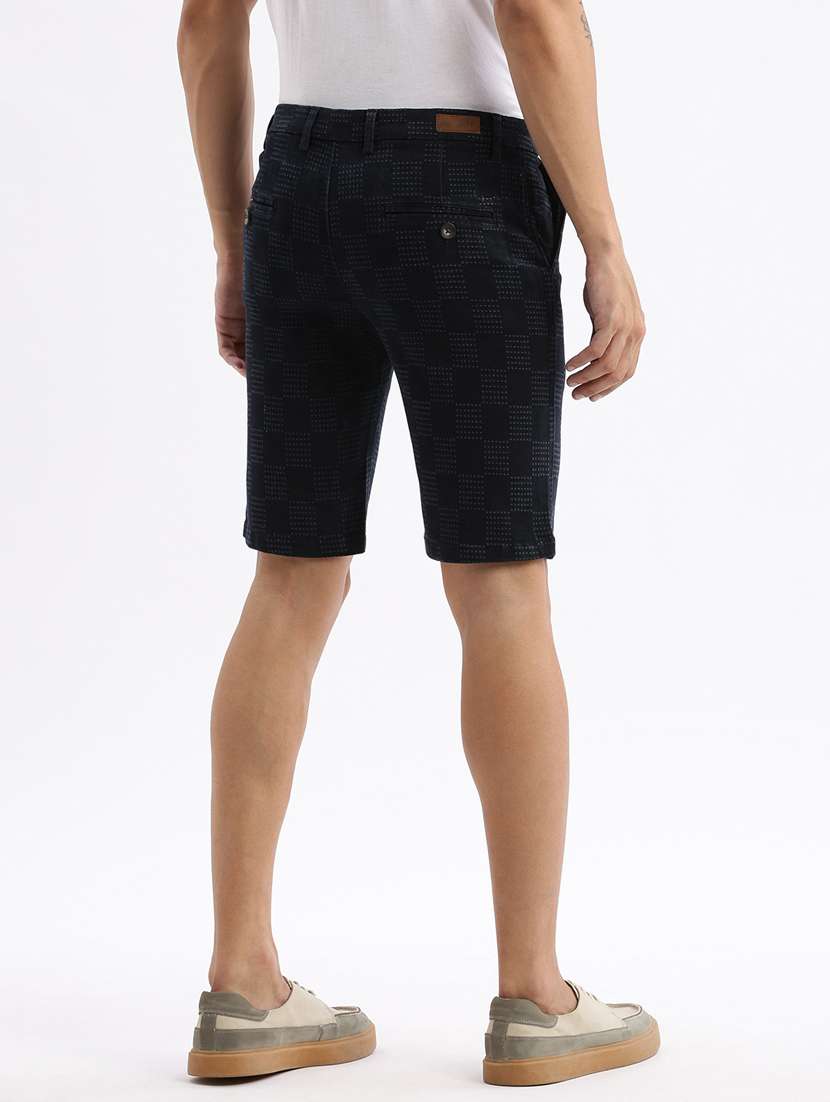 men mid rise printed bermuda shorts - 21376926 -  Standard Image - 3