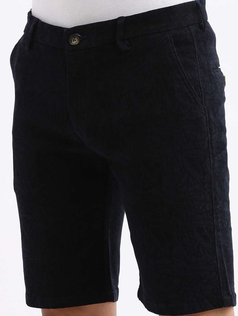 men mid rise solid bermuda shorts - 21376933 -  Standard Image - 5