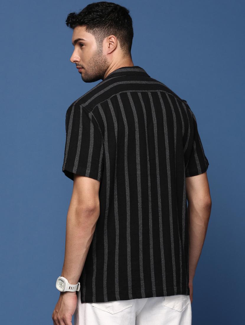 men short sleeved striped casual shirt - 21378736 - Standard Image - 3