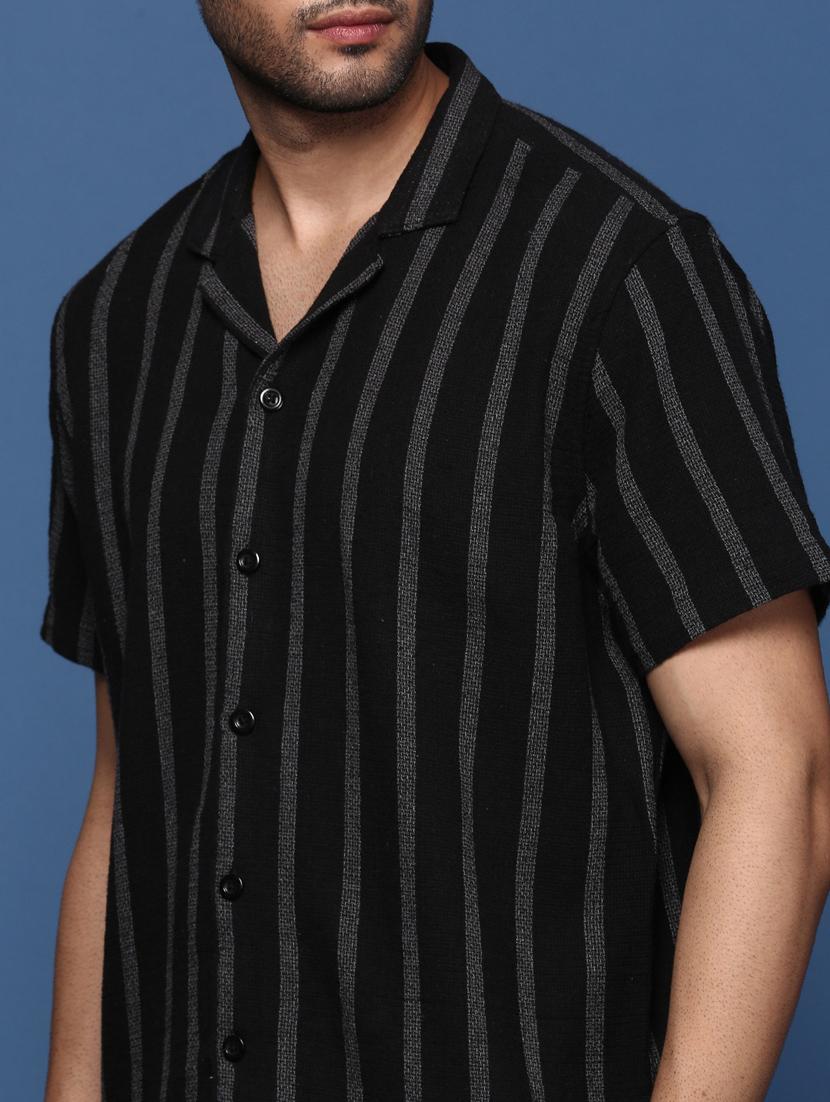 men short sleeved striped casual shirt - 21378736 - Standard Image - 5