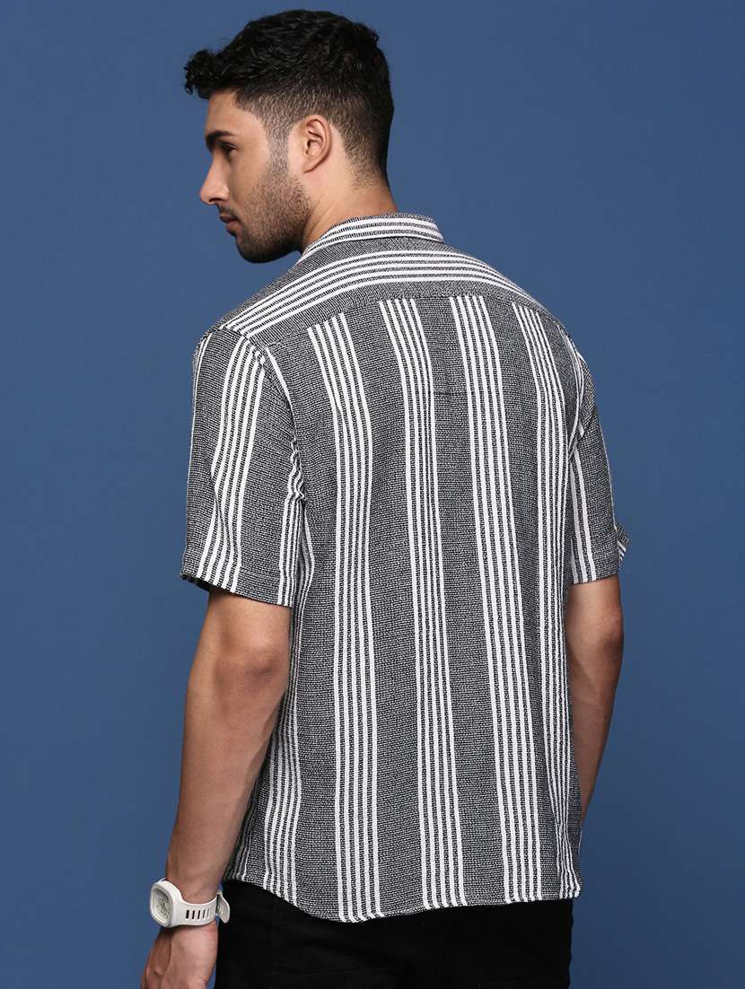 men short sleeved striped casual shirt - 21378743 - Standard Image - 3