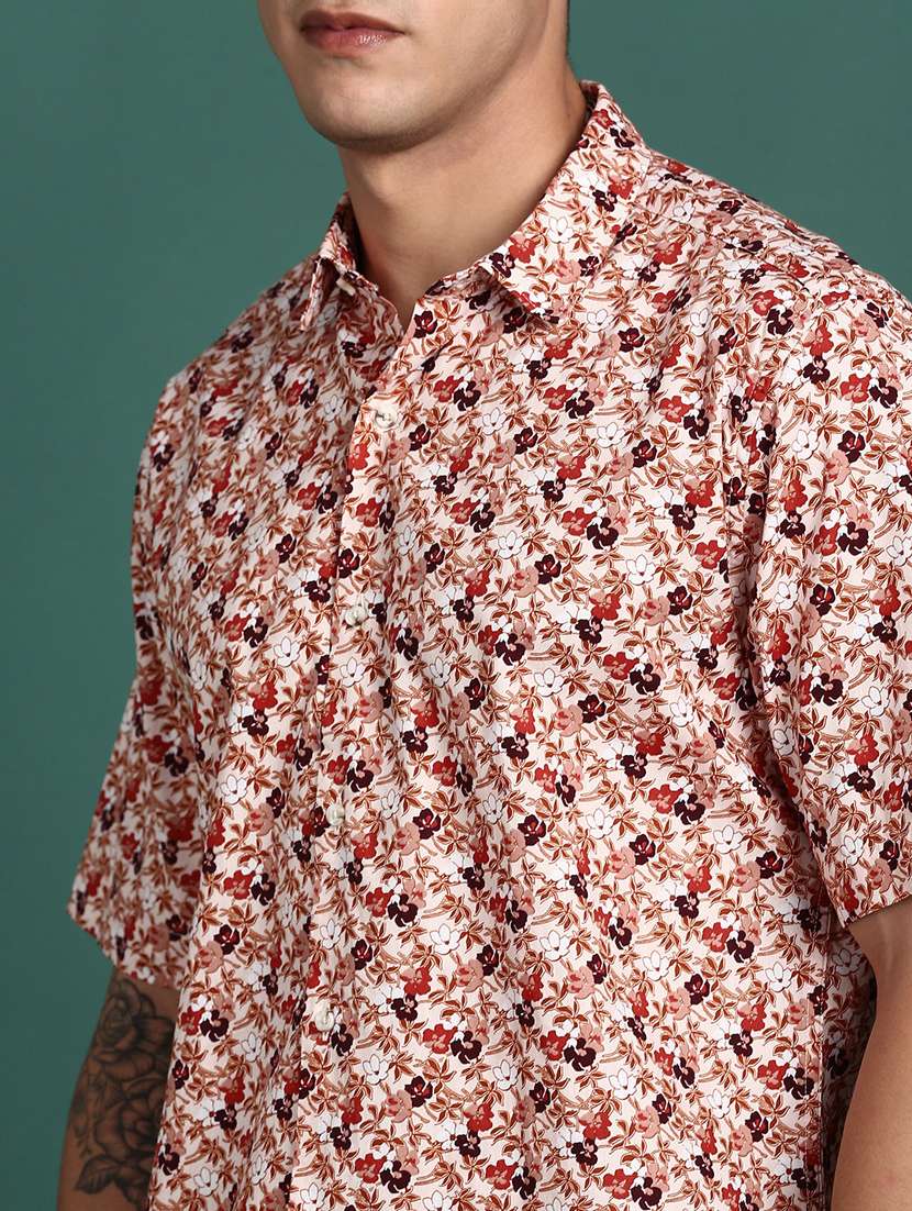 men short sleeved printed casual shirt - 21378752 -  Standard Image - 5