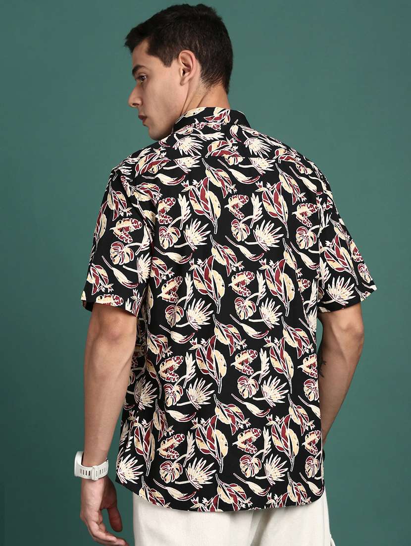 men short sleeved printed casual shirt - 21378757 - Standard Image - 3
