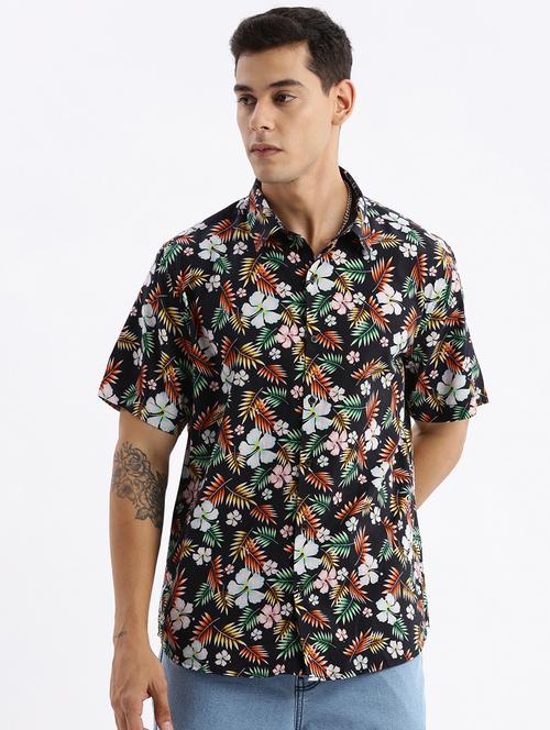 men short sleeved printed casual shirt - 21378839 -  Standard Image - 0
