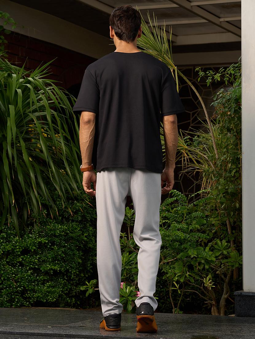 men round neck solid t-shirt - 21379018 - Standard Image - 3