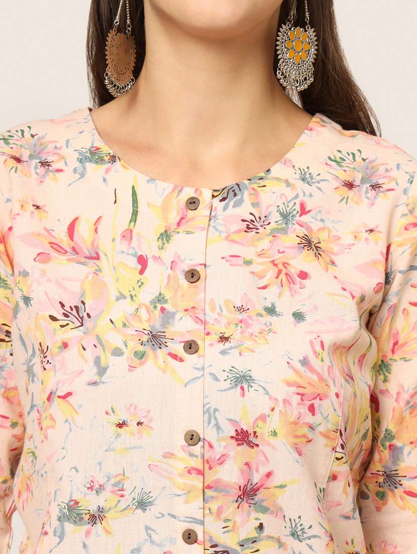 women three quarter sleeve a-line kurta - 21382267 -  Standard Image - 5