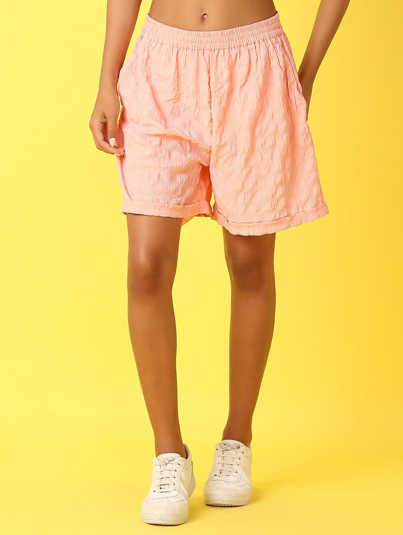 women solid mid rise regular short
