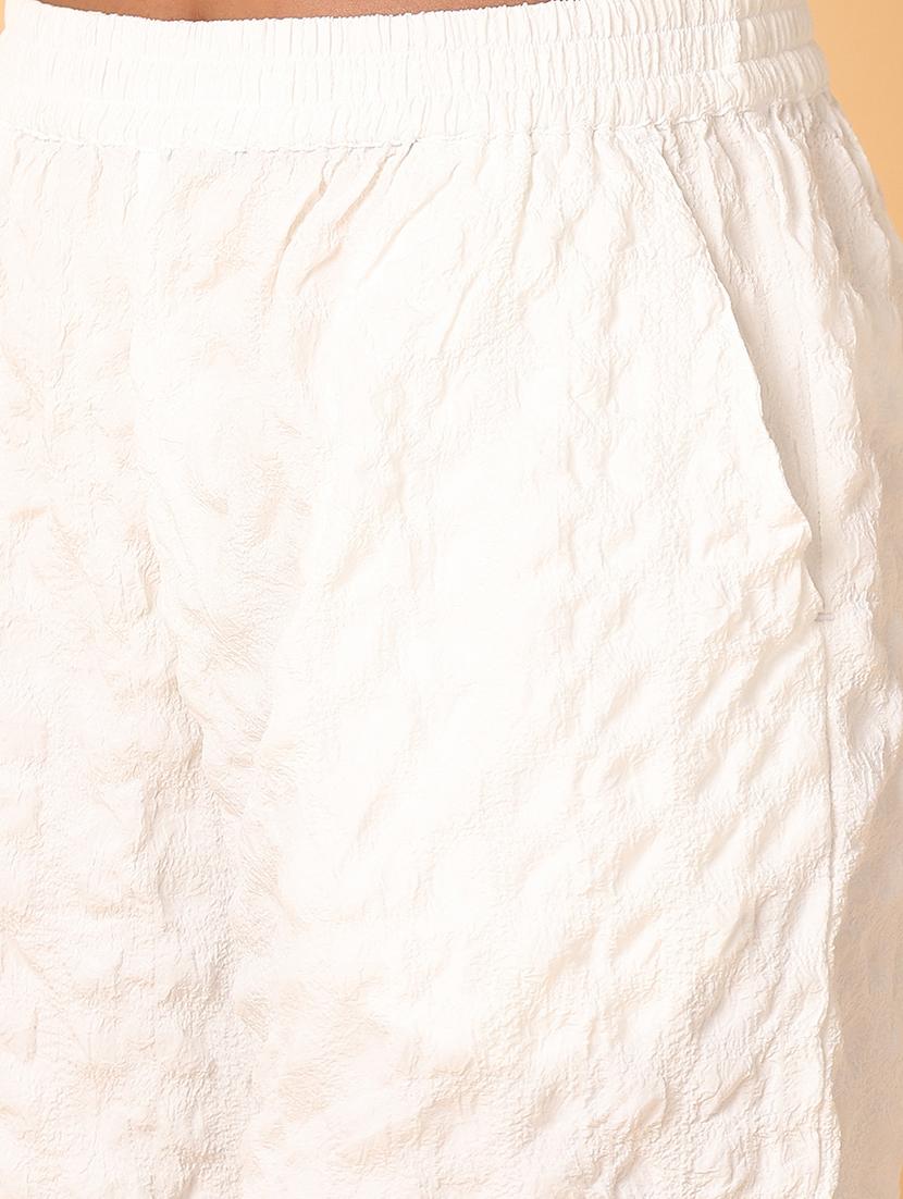 women white mid rise solid shorts - 21382890 - Standard Image - 5
