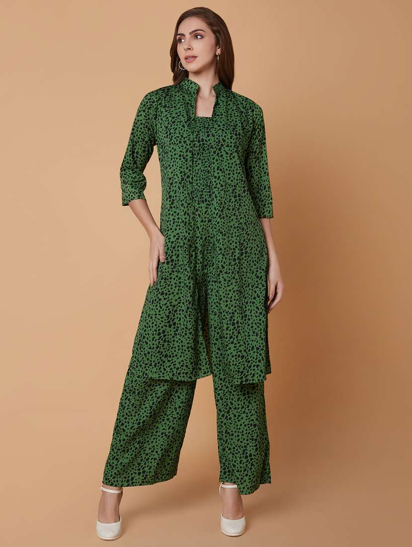 women green full leg jumpsuit with long shrug