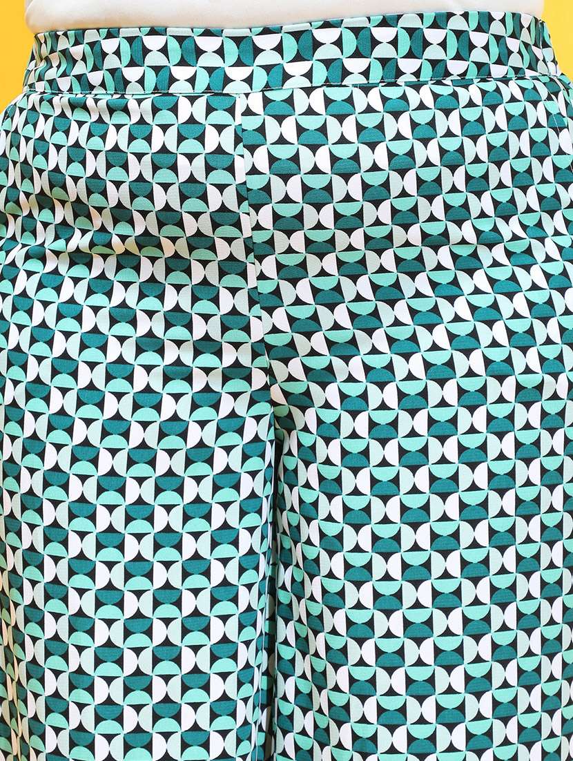 women multi color gemetric print culottes  - 21385288 -  Standard Image - 5