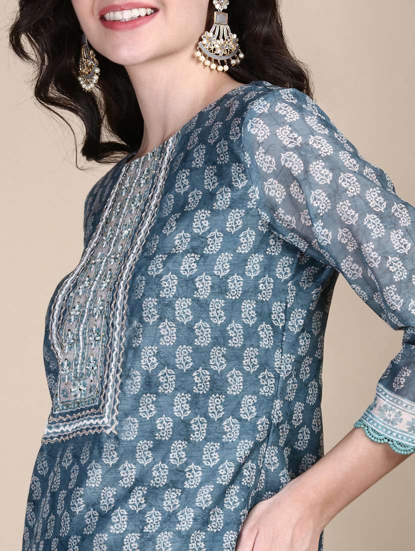 women block print round neck kurta pant set with dupatta - 21387678 -  Standard Image - 5