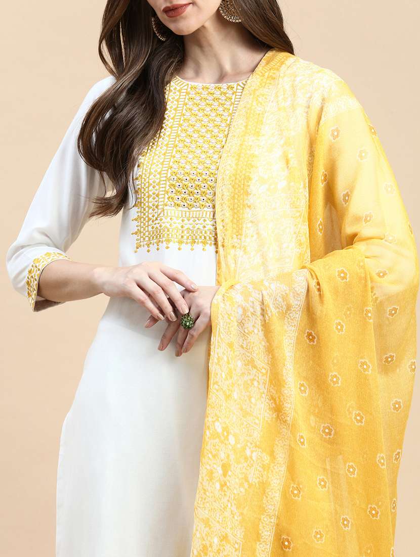 women white embroidered kurta salwar set with dupatta - 21387689 -  Standard Image - 5