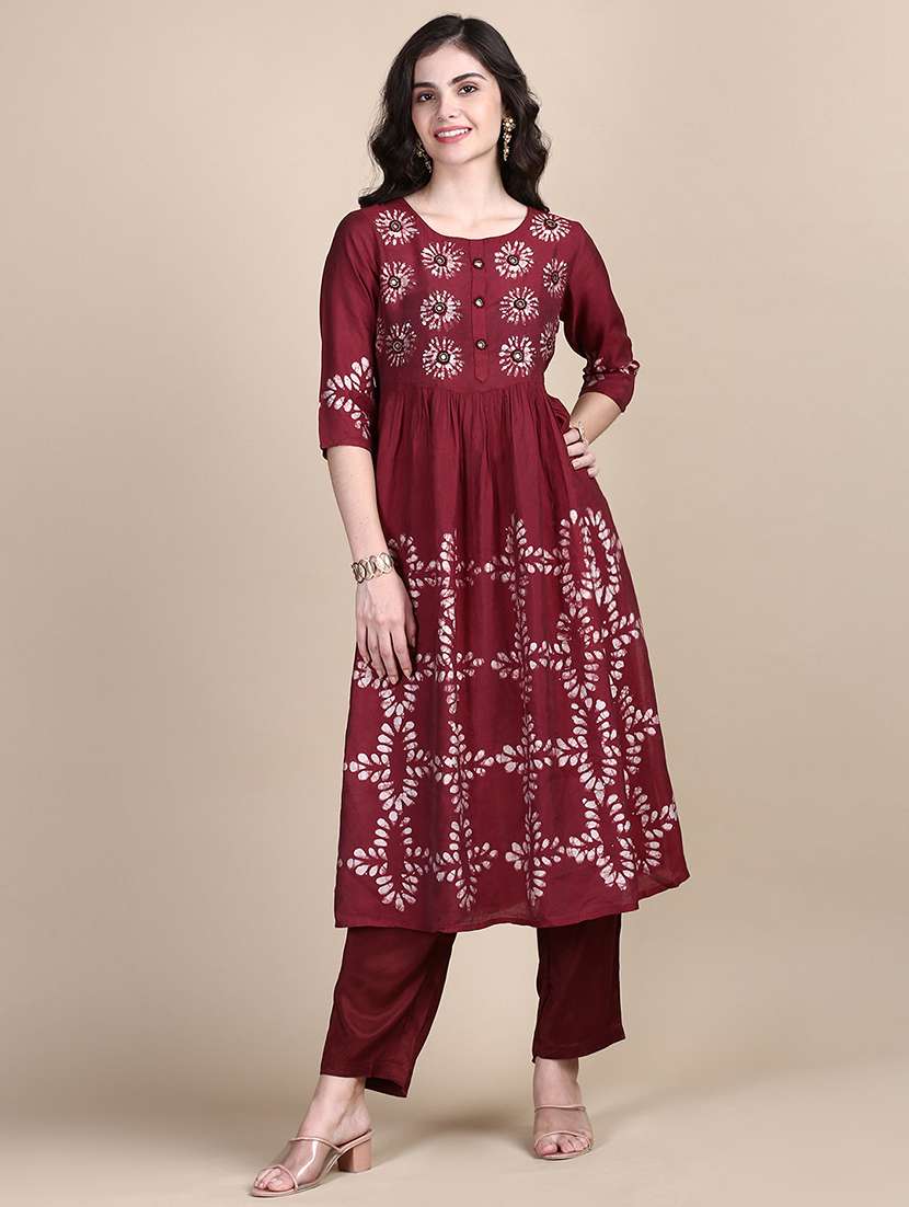 women maroon batik round neck kurta pant set - 21387702 -  Zoom Image - 0