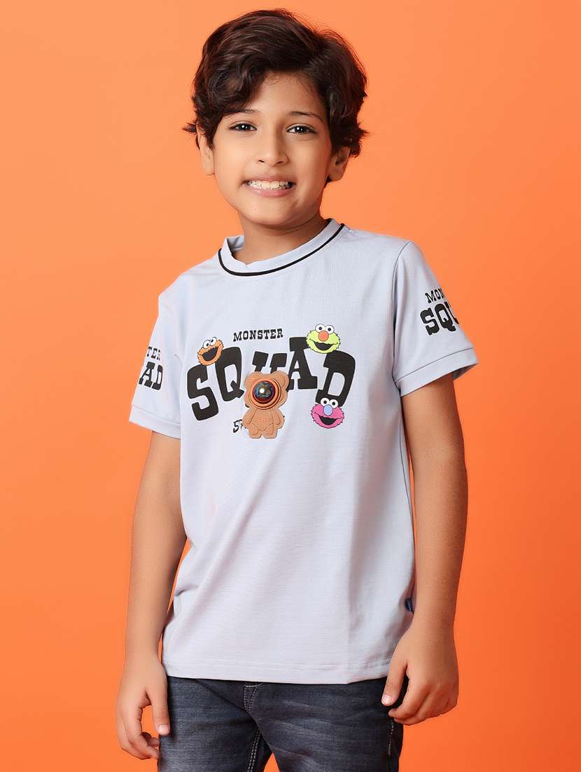 boys round neck typographic t-shirt
