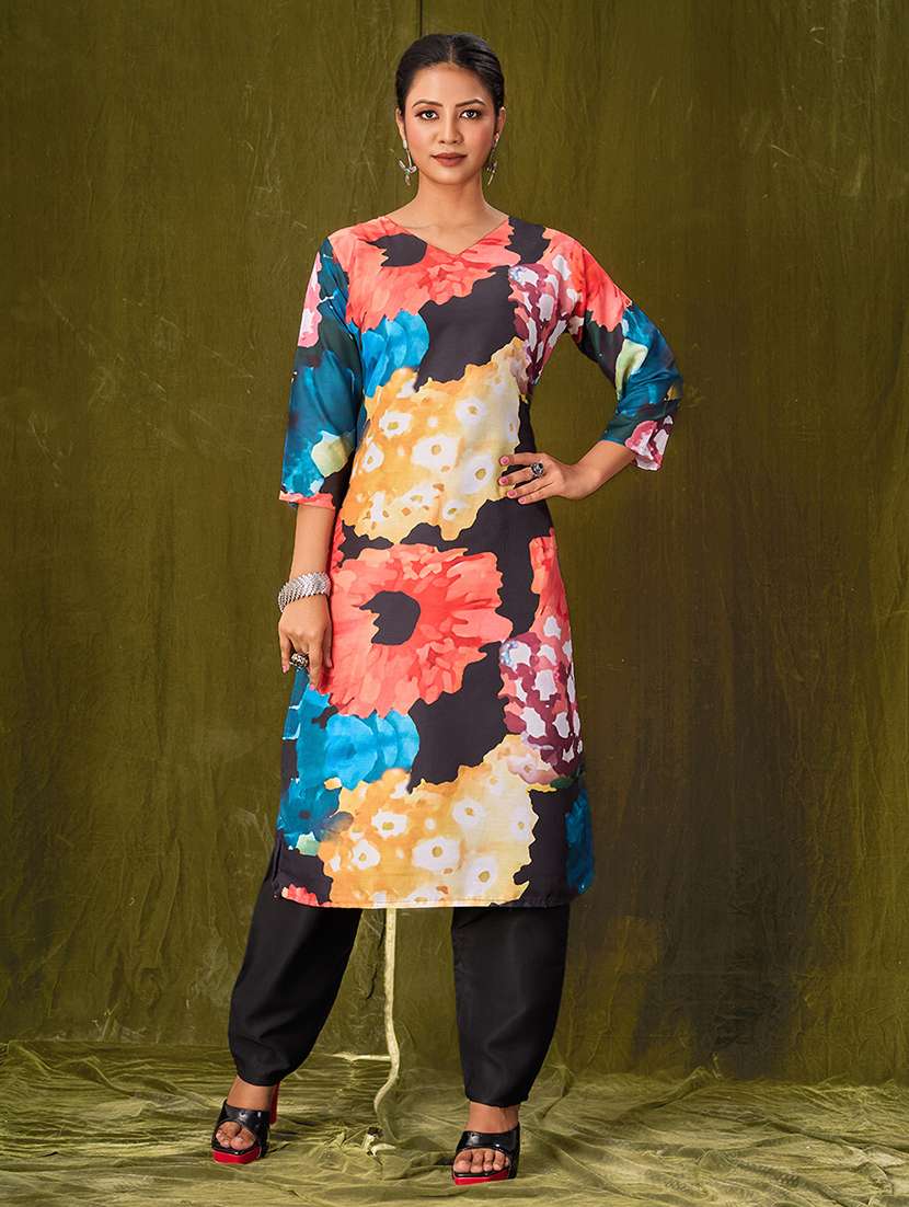 women black floral pringted straight kurta