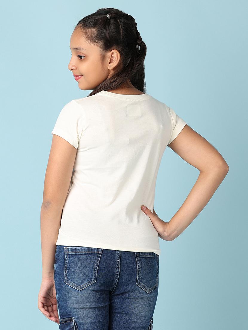 girls round neck front printed regular tee - 21389797 - Standard Image - 3