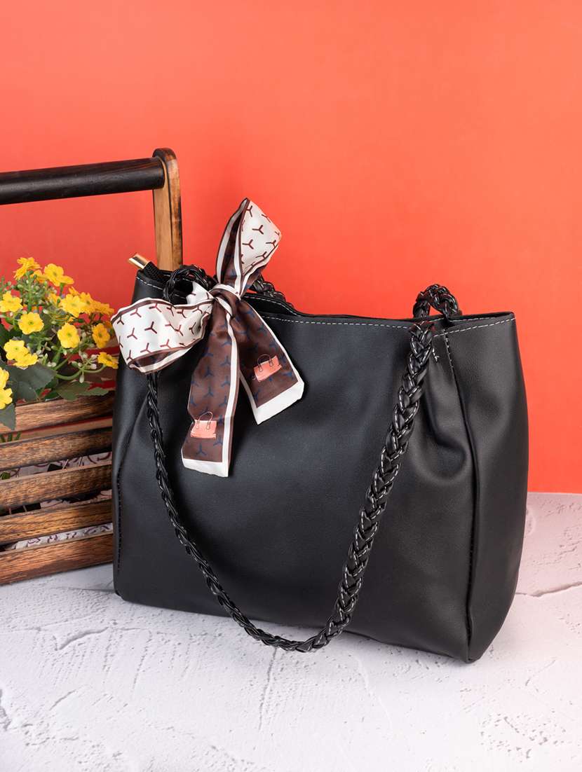 women black pu handbag - 21390838 -  Standard Image - 3
