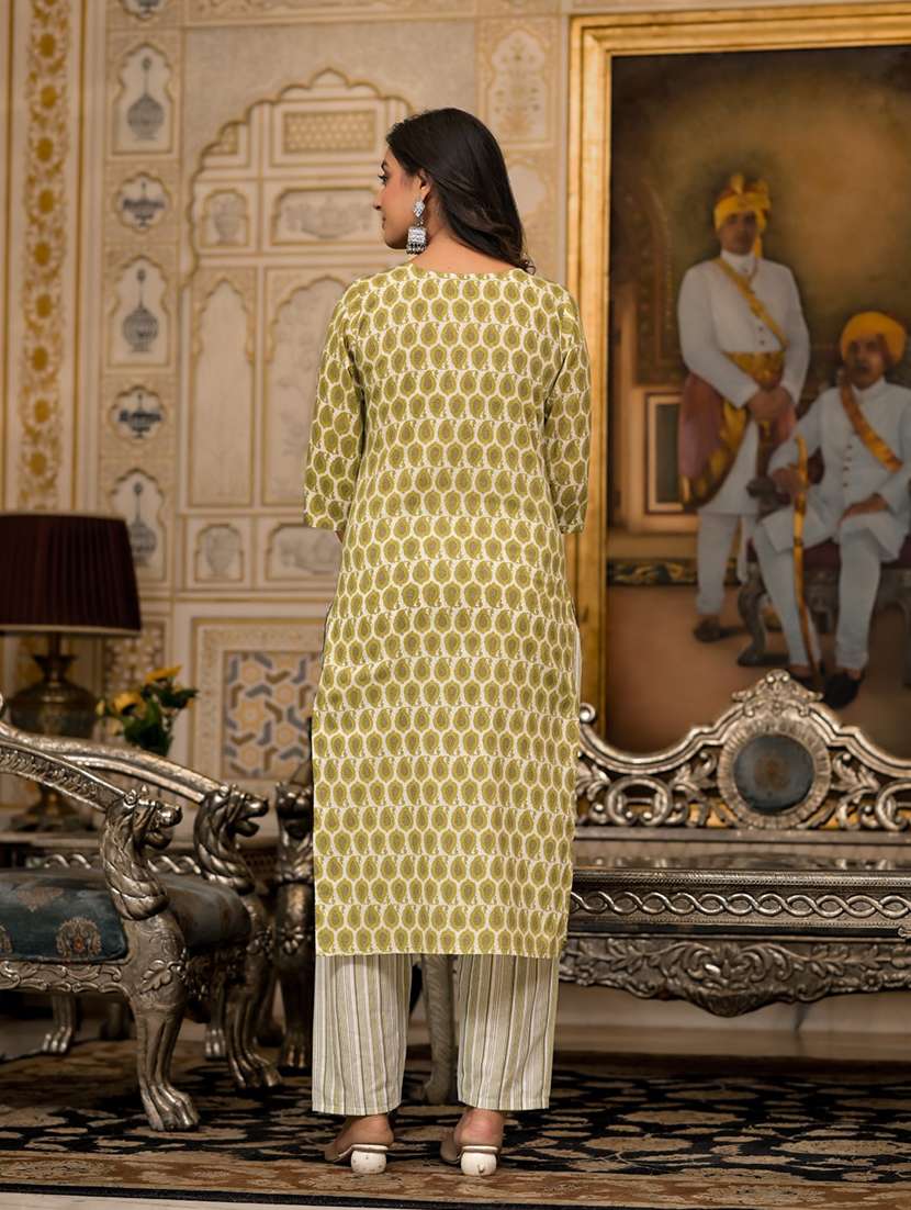 women three quarter sleeve kurta pant with dupatta set - 21391923 - Standard Image - 3